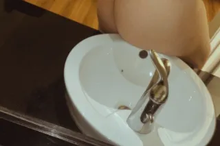 sexy snowbunny - 21 - Image 1