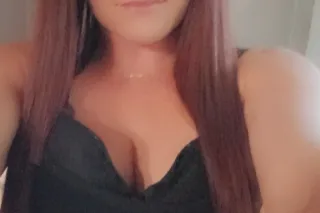 come play with this wet tight ... - Image 2